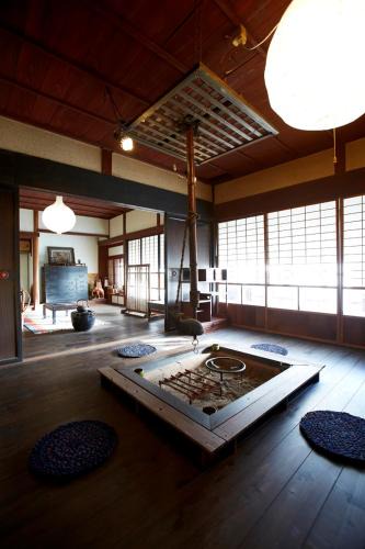 Tamba House | 古民家ゲストハウスやまんなか