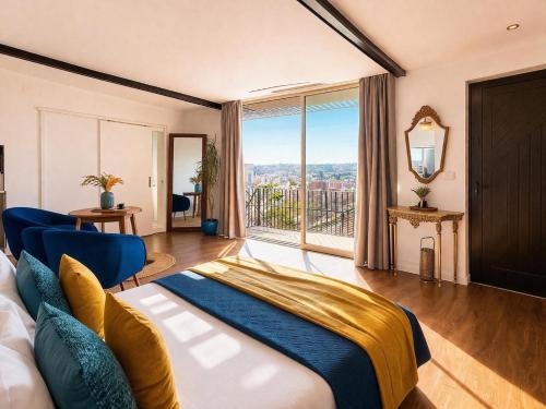Penha de Franca Apartment | 100 Steps Amazing View