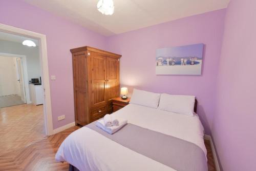 Lahinch Apartment | 10minDriveCliffsOfMoher-Cozy2Br-Parking-WiFi