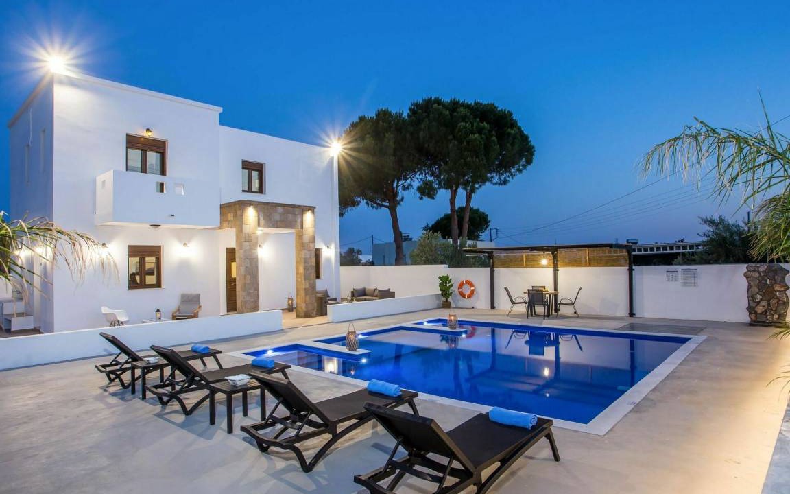 Pefkos Villa | 150 m² Villa ∙ 2 bedrooms ∙ 6 guests