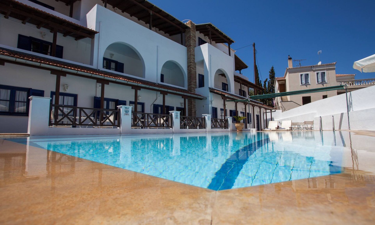 Spetses Bed & Breakfast | 7 Islands