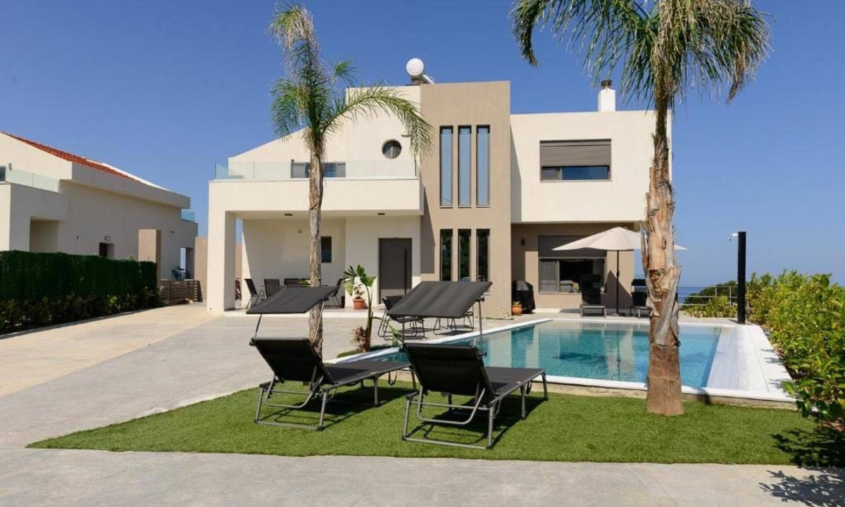 Kalithies Villa | Aetheria Luxury Villa