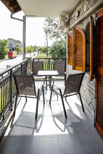 Stavros Apartment | ANGO First Floor Apartment