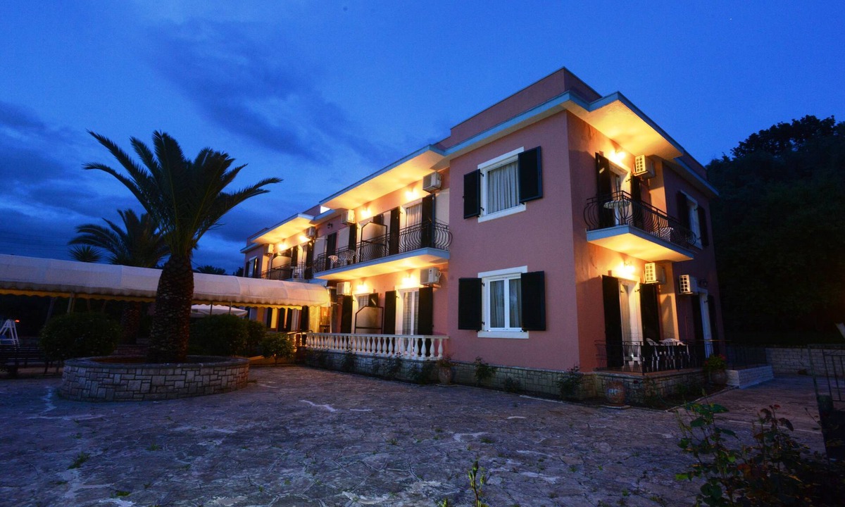 Perama Hotel | Argo Hotel