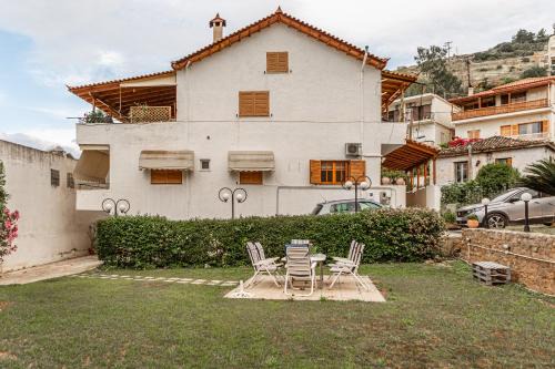 Kiveri Apartment | Aroma Accommodations
