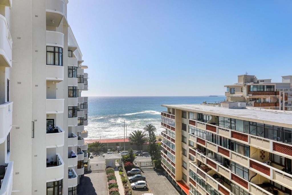 Sea Point Apartment | Backup Powered Atlantic Sea-View Penthouse