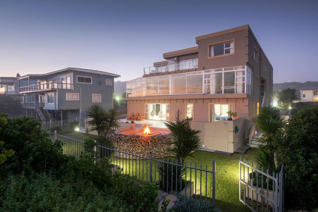 Myoli Beach Apartment | Bayside Views
