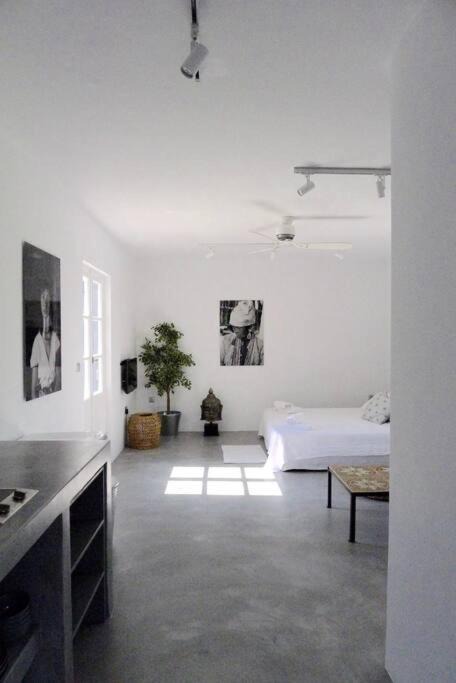 Mykonos Town Apartment | Beautiful, sunny apartment in Mykonos Town