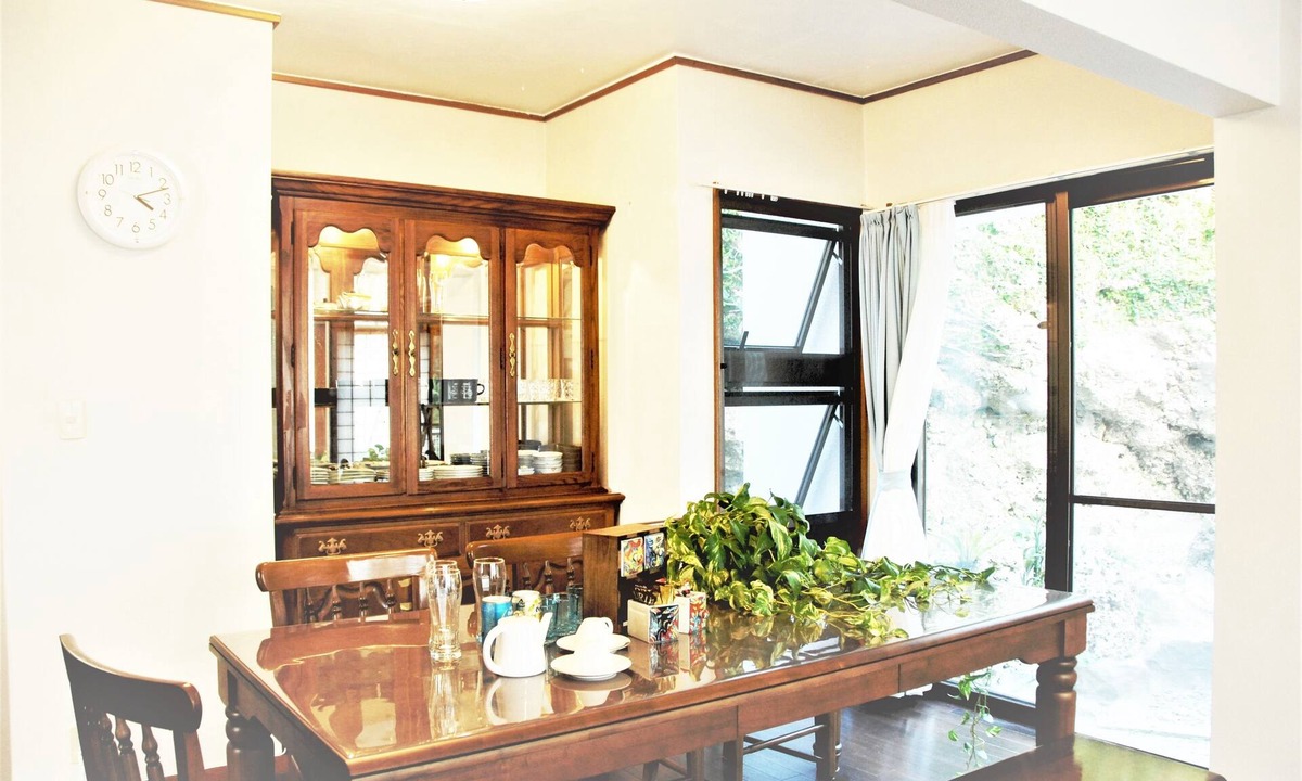 Sobe Villa | Between House And Beach with Bathingsuit