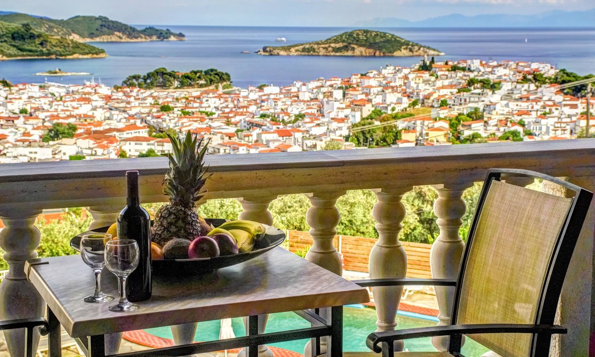 Skiathos Town House | Blue Horizon Studios
