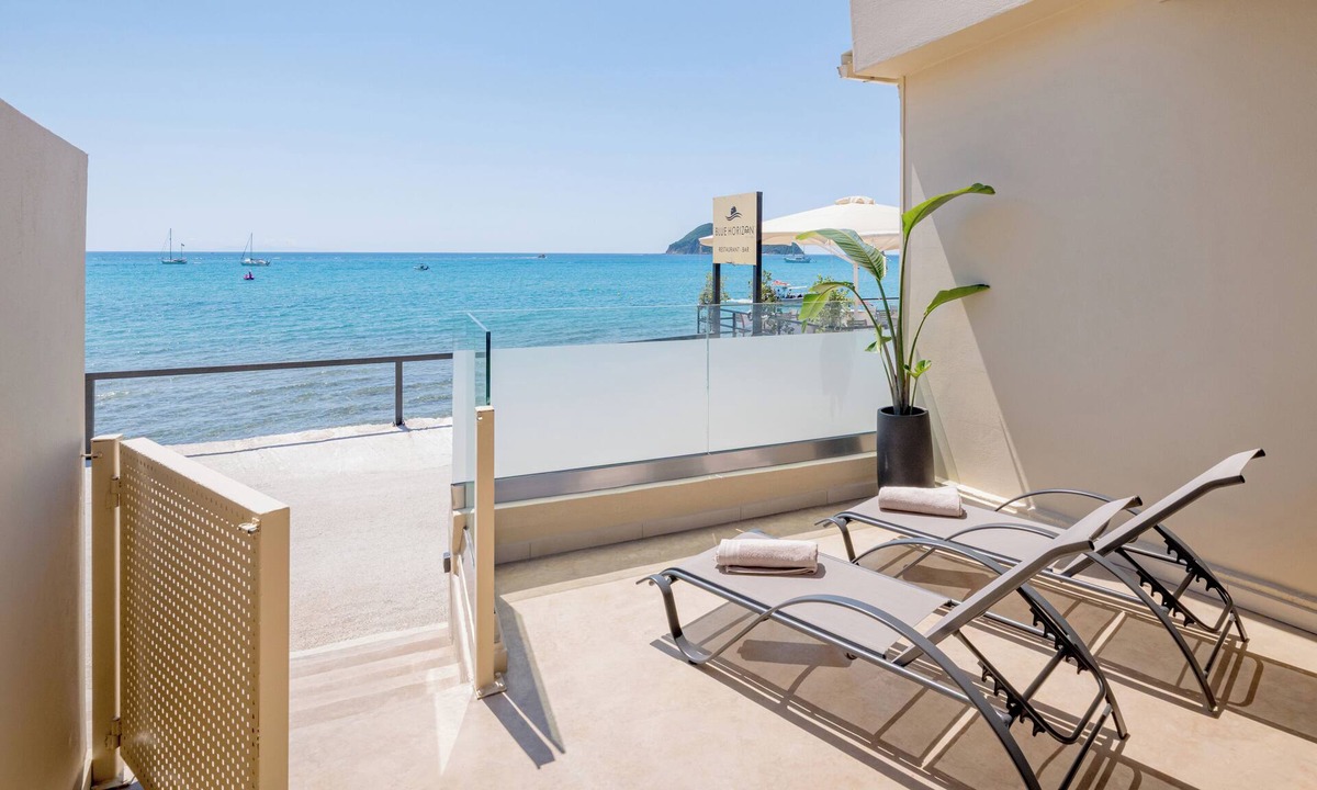 Agios Sostis Hotel | Blue Horizon Studios