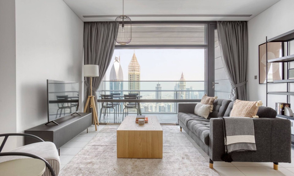 DIFC Apartment | Blueground | DIFC, pool, nr Dubai Aquarium