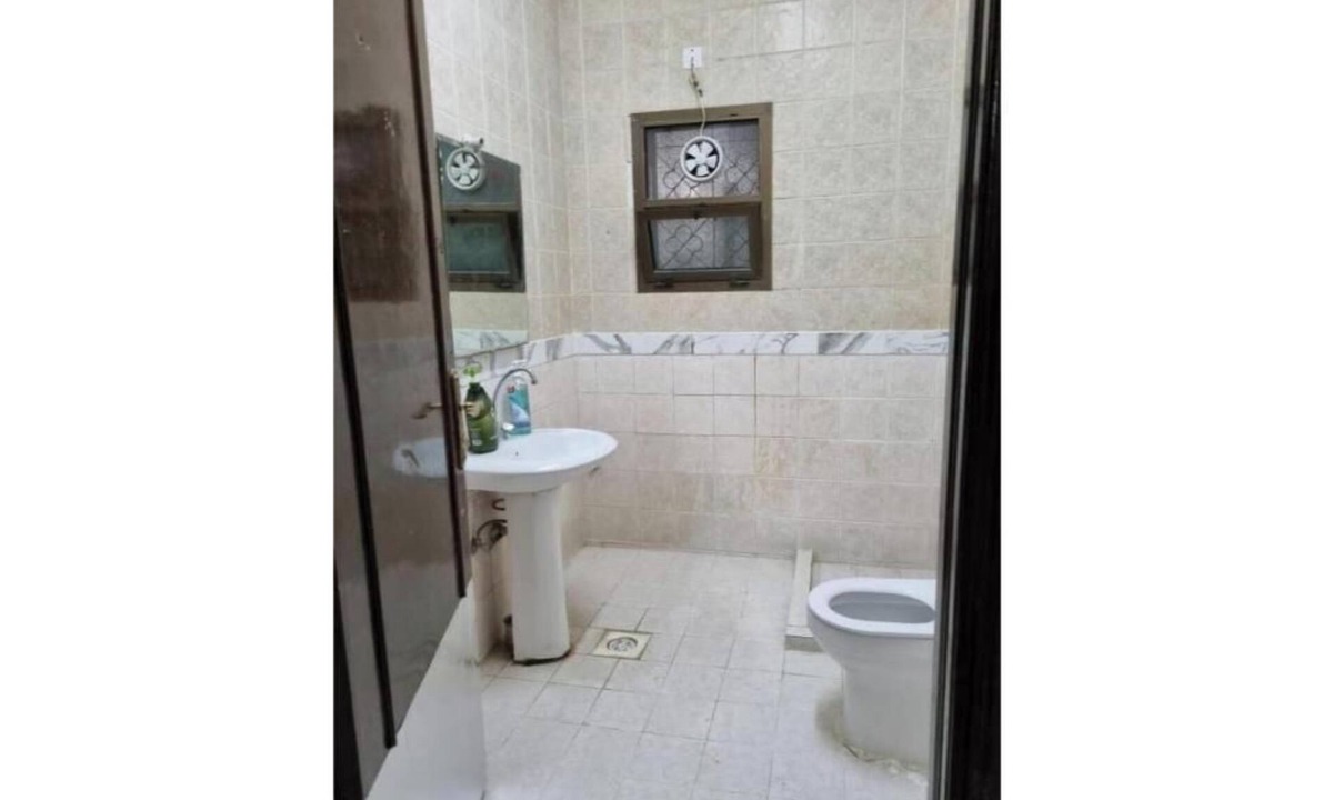 Al Ain Apartment | Budget Double Room 2