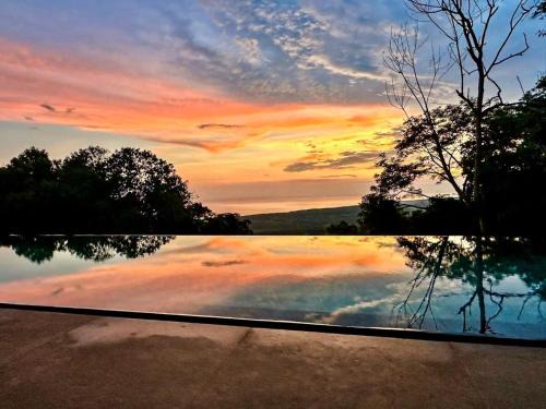 Savegre Villa | Casa Colibrí Ocean and Jungle Villa, Infinity Pool