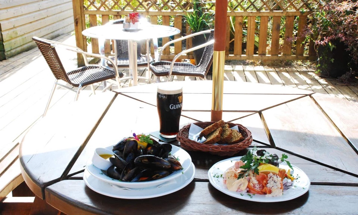 Glengarriff Hotel | Casey's Hotel Glengarriff