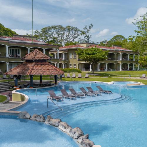 Panama Beach Hotel | CC Beach Front Papagayo All Inclusive