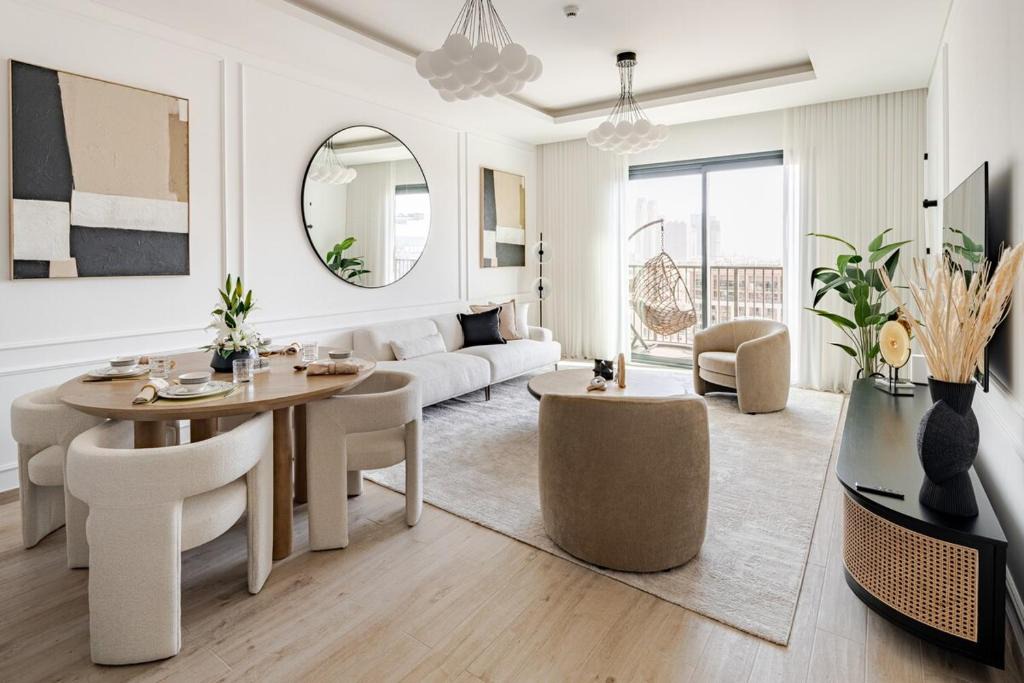 Al Wasl Apartment | Central Park Building, City Walk - 1BR Sophisticated Apartment