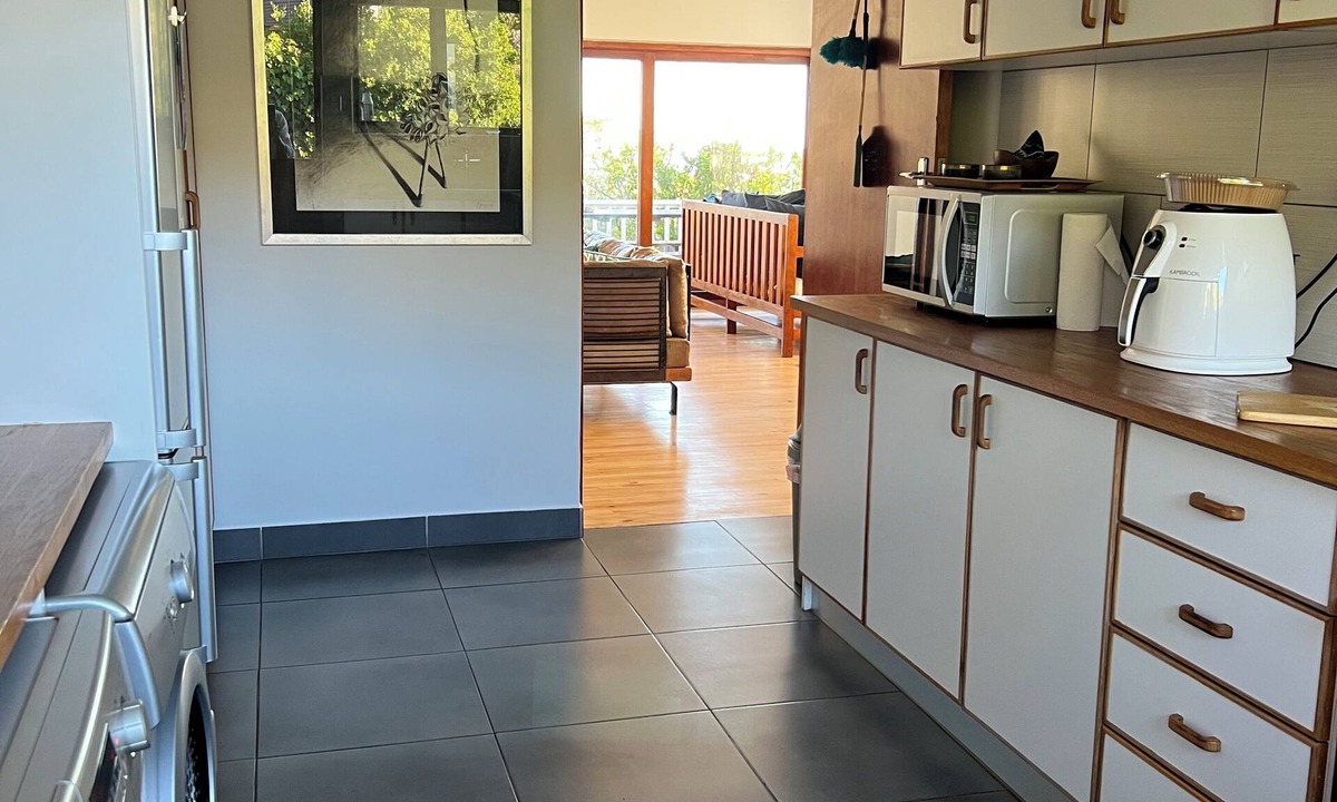 Brenton-on-Sea House | Charming 2-bedroom townhome in welcoming Brenton-on-Sea