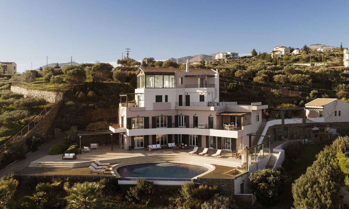 Achlada Villa | Charming Villa with fabulous sea views