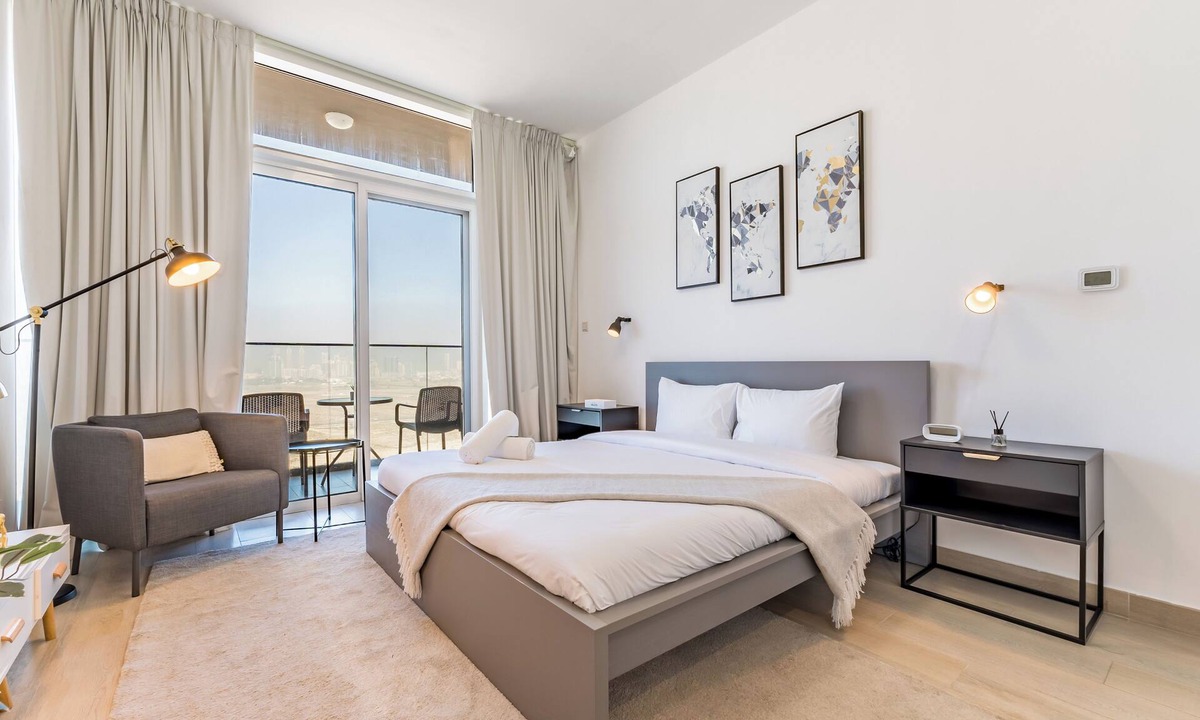 Dubai Apartment | Chic studio with amazing open view