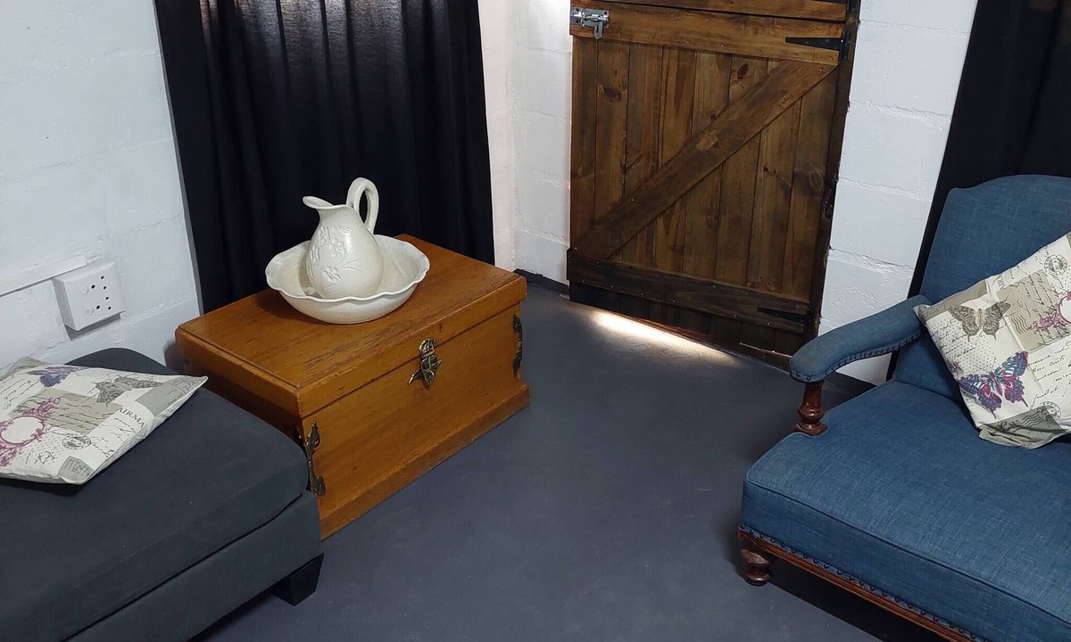 Bredasdorp House | Cozy Corner Relaxing Escape