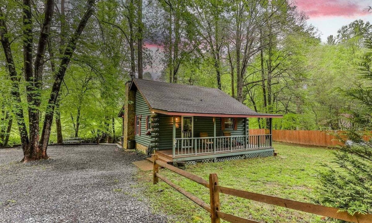 Cashes Valley Cabin | Creekside Reflections | Blue Ridge, GA