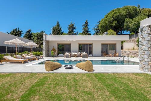 Petaloudes Villa | Emerald & Ruby Villas