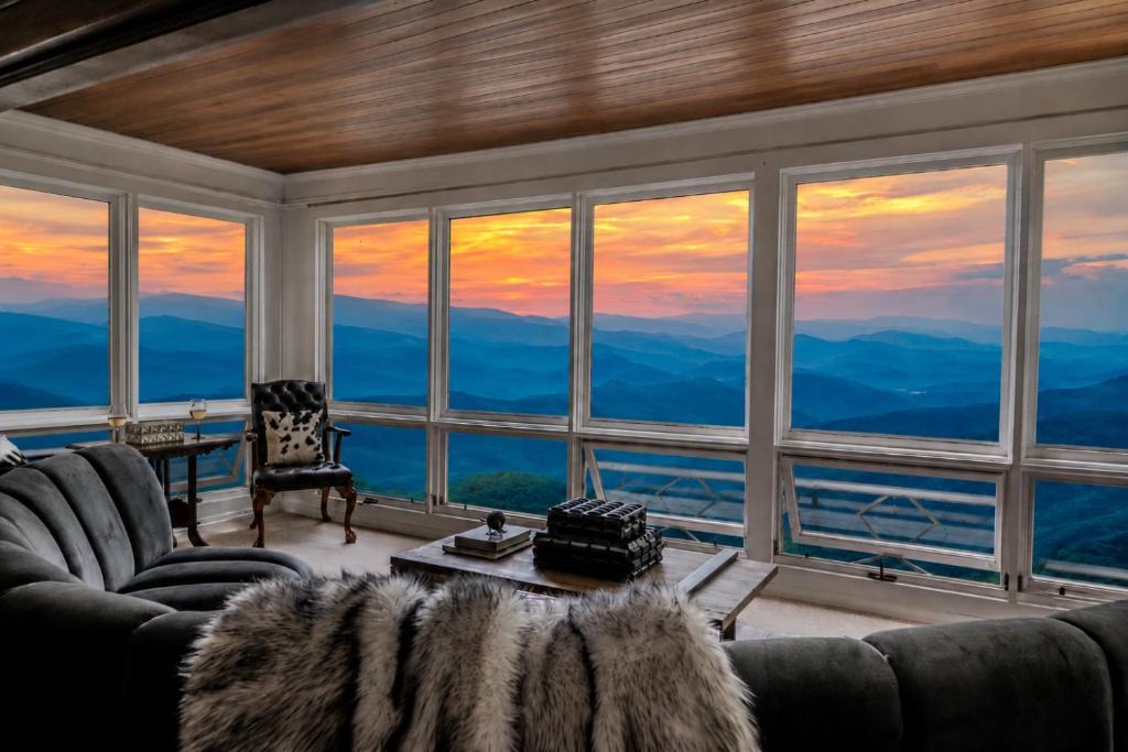 Scaly Mountain House | Fire Mountain