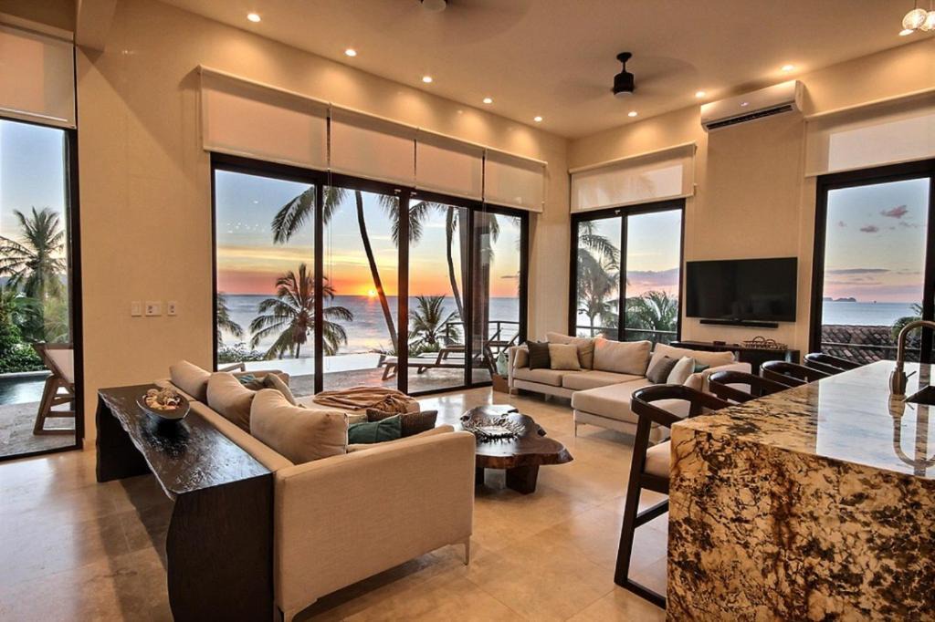 Playa Flamingo House | Flamingo Beachfront with Pool and Views from Every Room