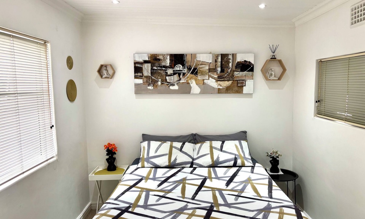 Goodwood Apartment | Free Standing Private Cottage