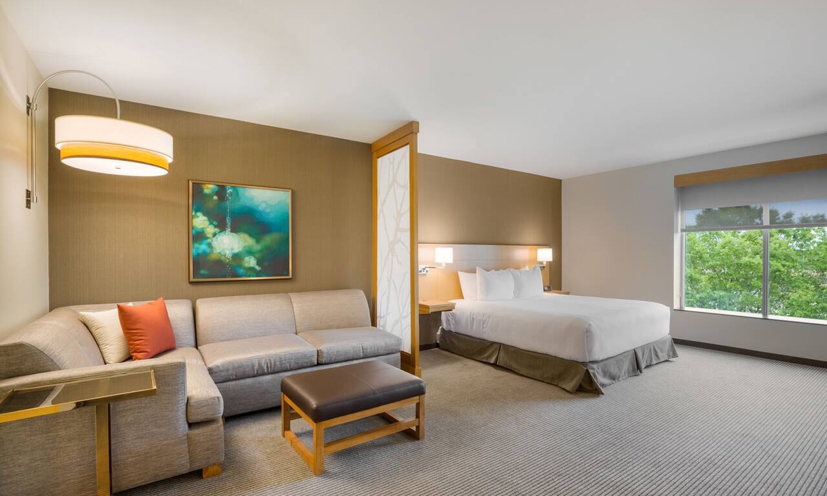 Coliseum Central Hotel | Hyatt Place Hampton Convention Center