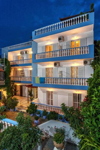 Patitiri Apartment | Ilias Studios