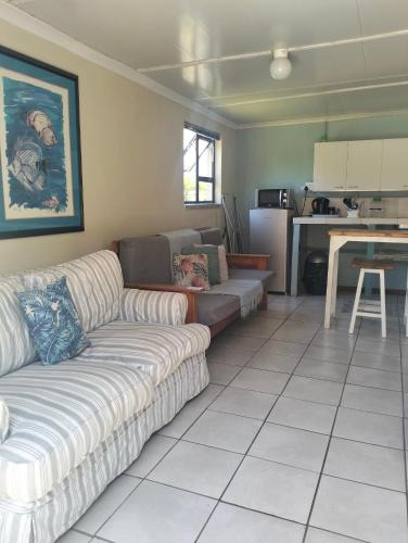 Sandbaai House | Its Practical Holidays