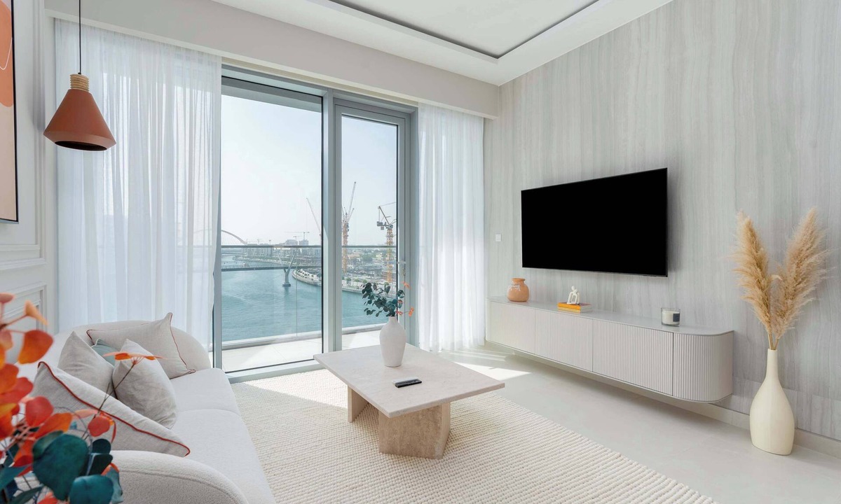 Al Safa Apartment | Luxury 2BR and Study Water View in Al Wasl