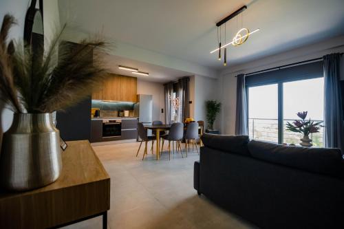 Diasella Apartment | Marimar Panoramic Retreat: Magnificent Space and Breathtaking Gulf View