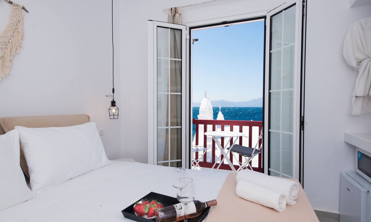 Little Venice Apartment | Myconian Little Venice Windmills suite