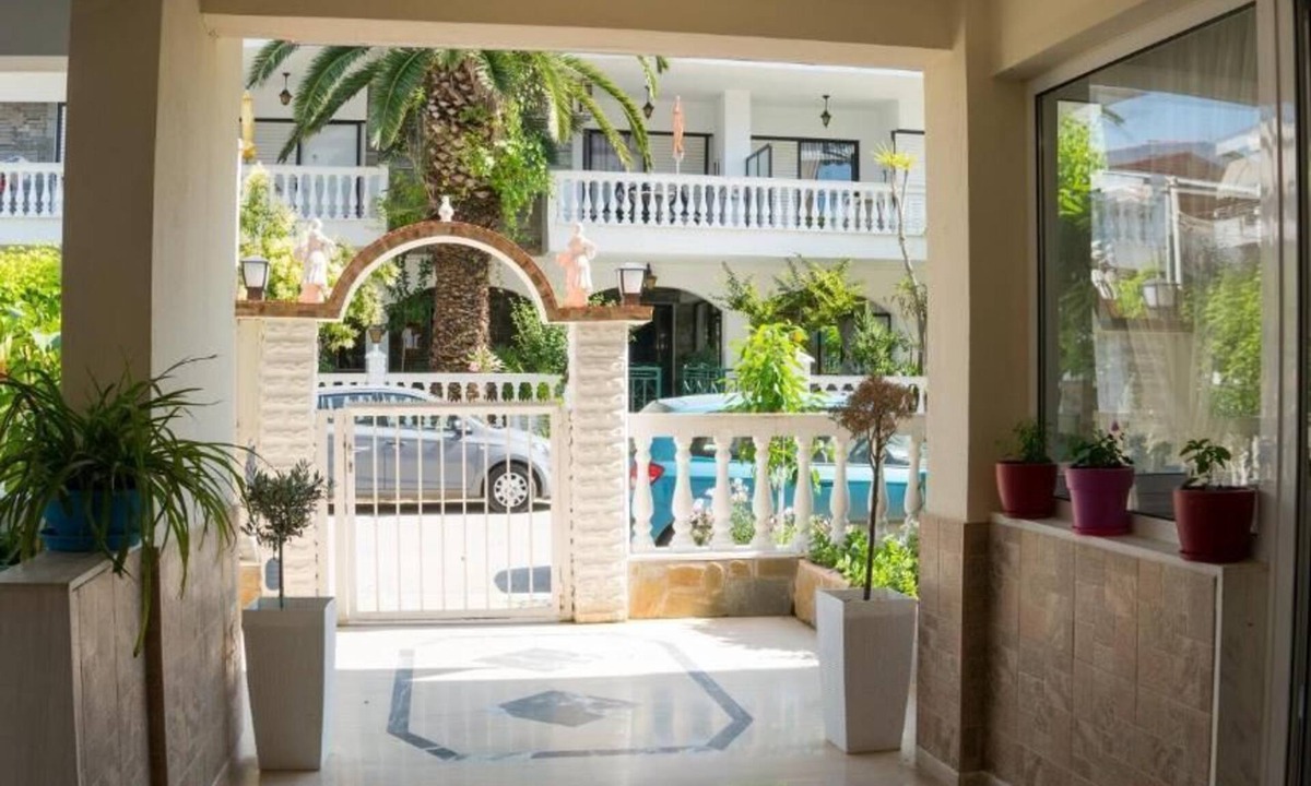 Paralia Dionysiou Hotel | Niki Apartments