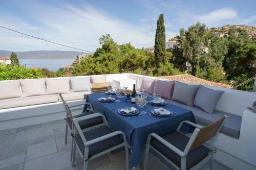 idhra Apartment | Nostos