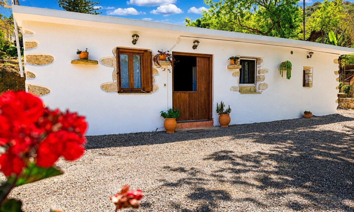 Panethimos House | Oniropagida - Dream Catcher - House On Way To Sougia