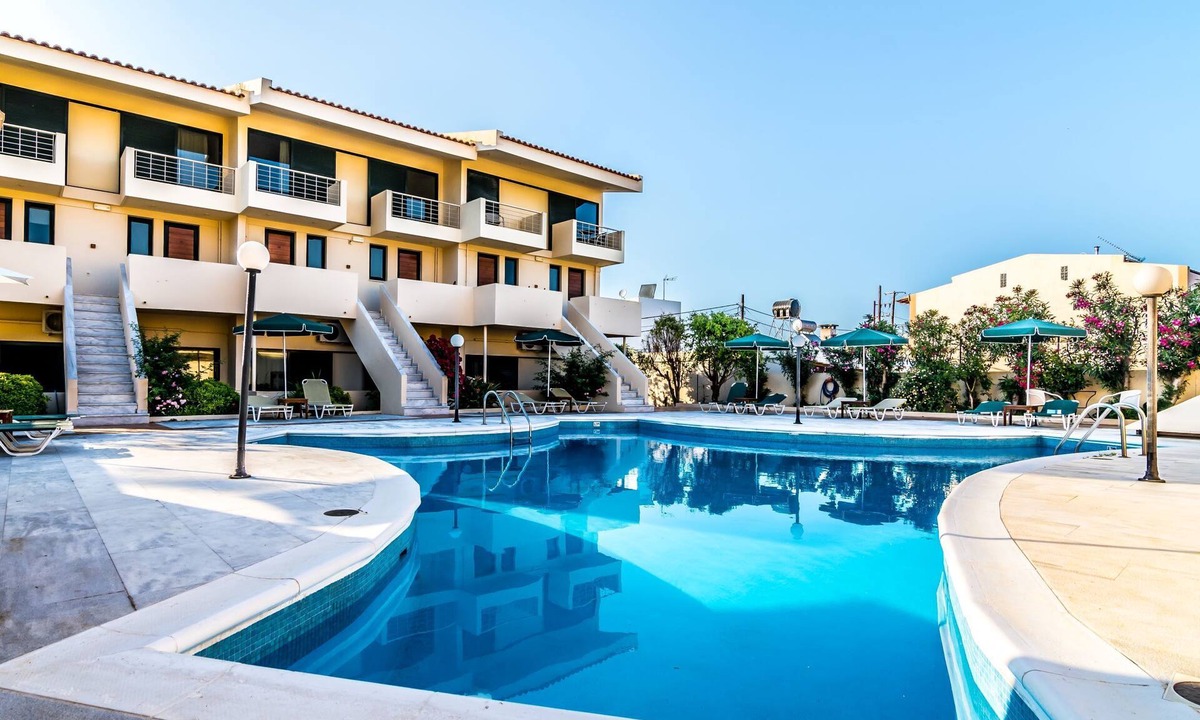 Stalos Apartment | Orestis Studio, peaceful & relaxing holiday in a friendly environment
