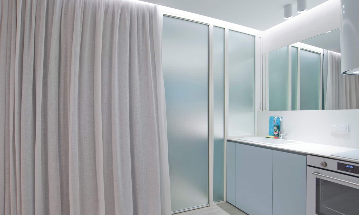 Voula Apartment | Radiant Voula Studio, a stone's throw from the Sea