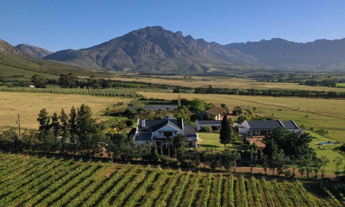 Tulbagh Apartment | Raptor Rise