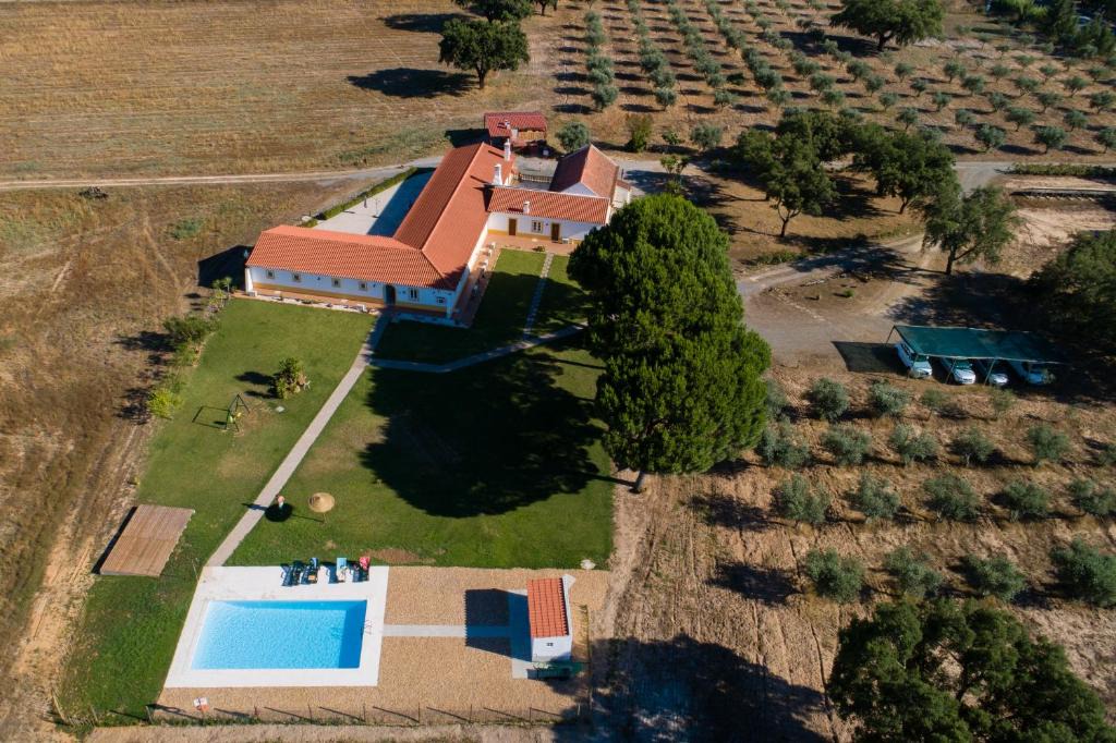 Ermidas-Sado House | Refugio Das Origens