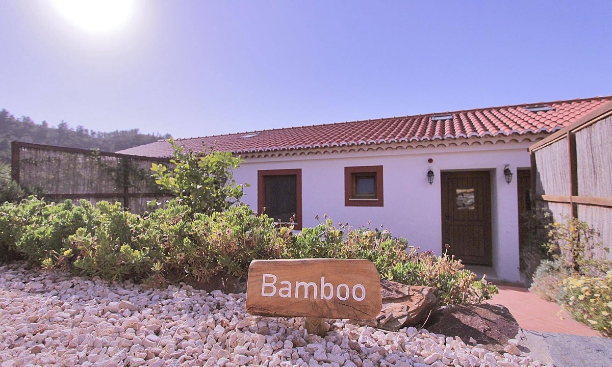 Odeceixe Other | Romantic and unique "The Bamboo Apartment"