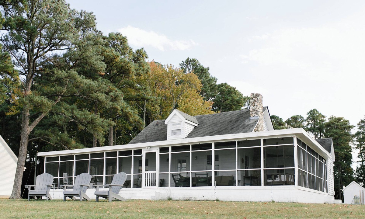 Coles Point Cabin | Rustic 3BR Waterfront Cabin with Firepit + Dock Access
