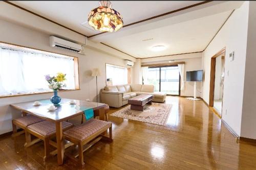 Urayasu Apartment | Sakura house