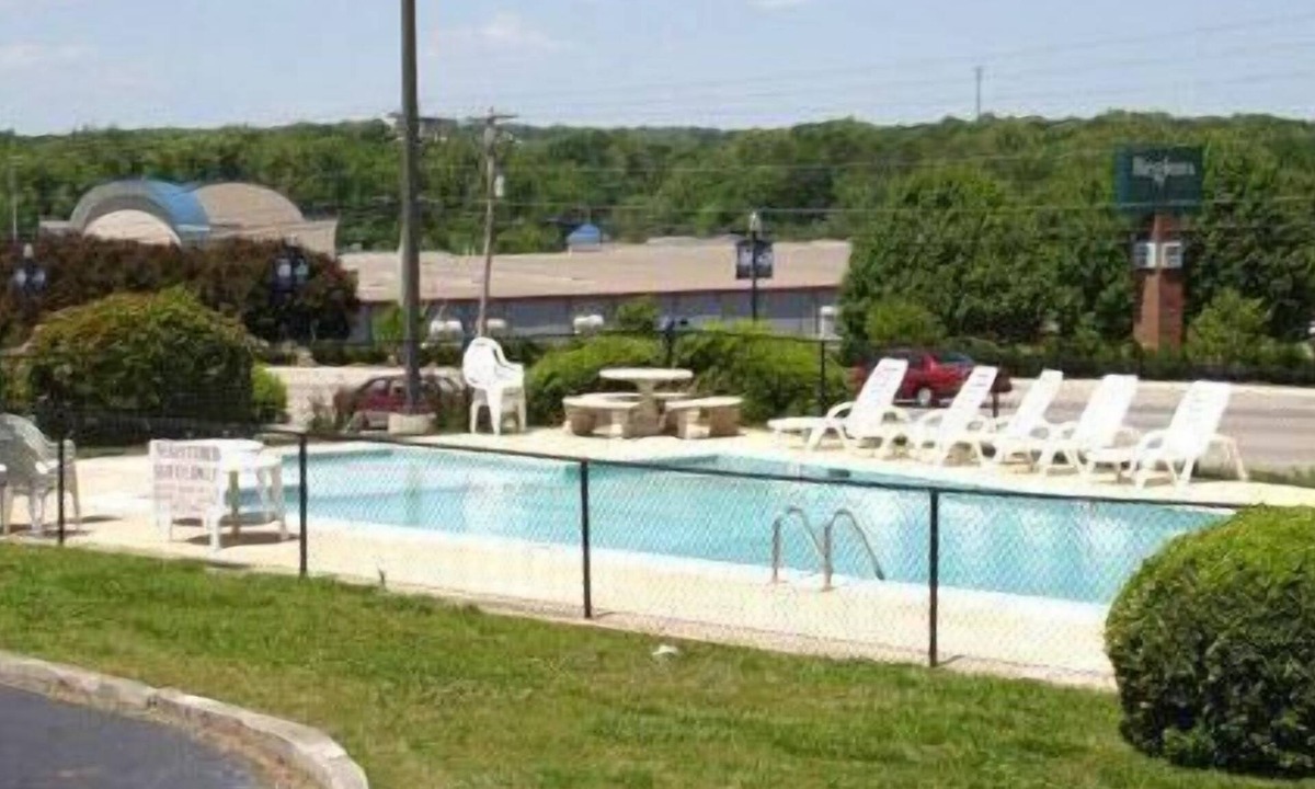 Commerce Hotel | Scottish Inns