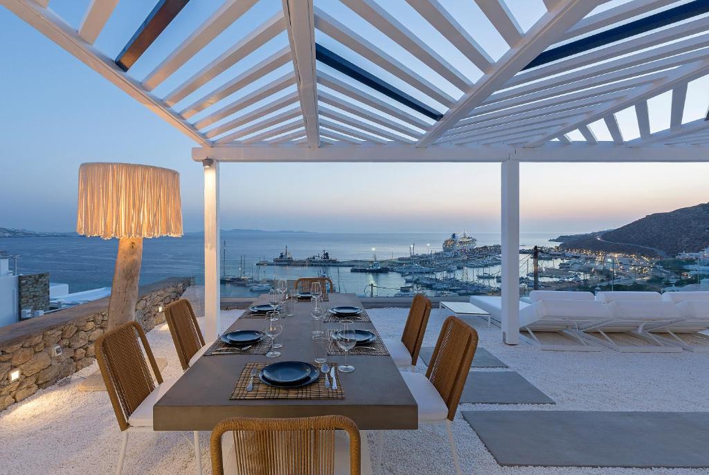 Tourlos Villa | Sealine Villas