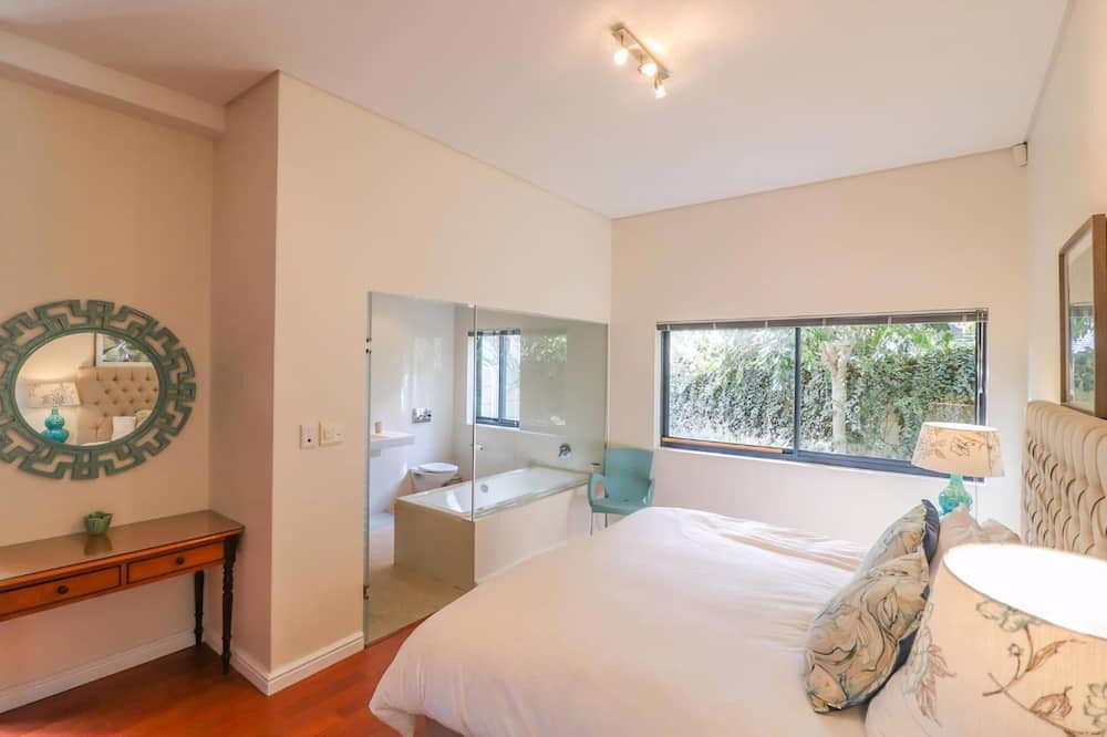 Voelklip Apartment | Seaside Symphony Villa | Walking distance to Grotto Beach