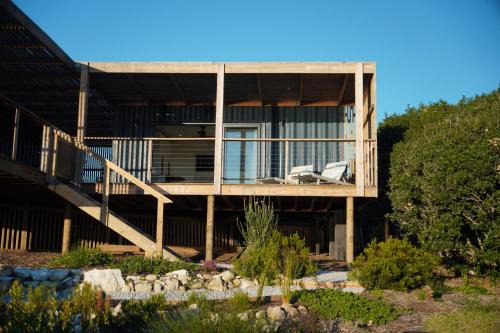 Gansbaai Apartment | Seaview Container Studio